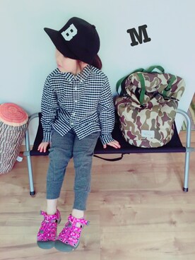 「AIGLE（エーグル）のアイテム（バッグ）」を使った、みやまるさん（キッズ・110cm）の春コーディネート