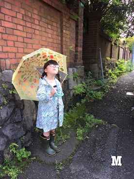 「アイテム（レインシューズ）」を使った、みやまるさん（キッズ・110cm）の春コーディネート