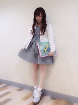 「merry jenny（メリージェニー）のアイテム（デニムジャケット）」を使った、矢部 翼さん（レディース・152cm）の春コーディネート