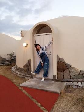 「コンバースハイカット」｜「アイテム（オールインワン・サロペット）」を使った、りか。さん（レディース・156cm）の冬コーディネート