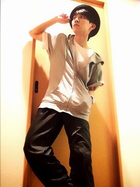 「ウィンドブレーカー」｜「アイテム（その他）」を使った、Yoshitake Leoさん（メンズ・160cm）の秋コーディネート