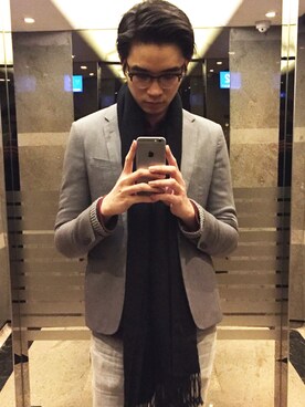 「HARE（ハレ）のアイテム（その他アウター）」を使った、DennisKwanさん（メンズ・178cm）の冬コーディネート