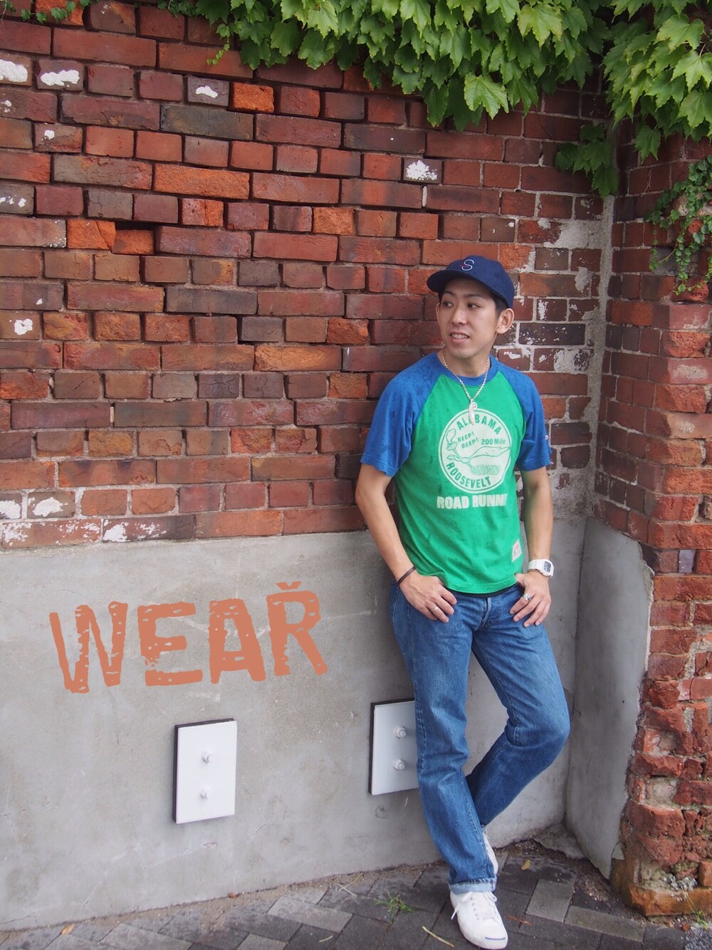 「デニム、アメカジ、G-SHOCK、ベースボールキャップ、ジャックパーセル、ラグランTシャツ、エベッツフィールド、ヴィンテージデニム」｜「G-SHOCKのアイテム（アナログ腕時計、ホワイト系）」を使った、ばーど。さん（メンズ・171cm）の秋コーディネートの1枚目の写真