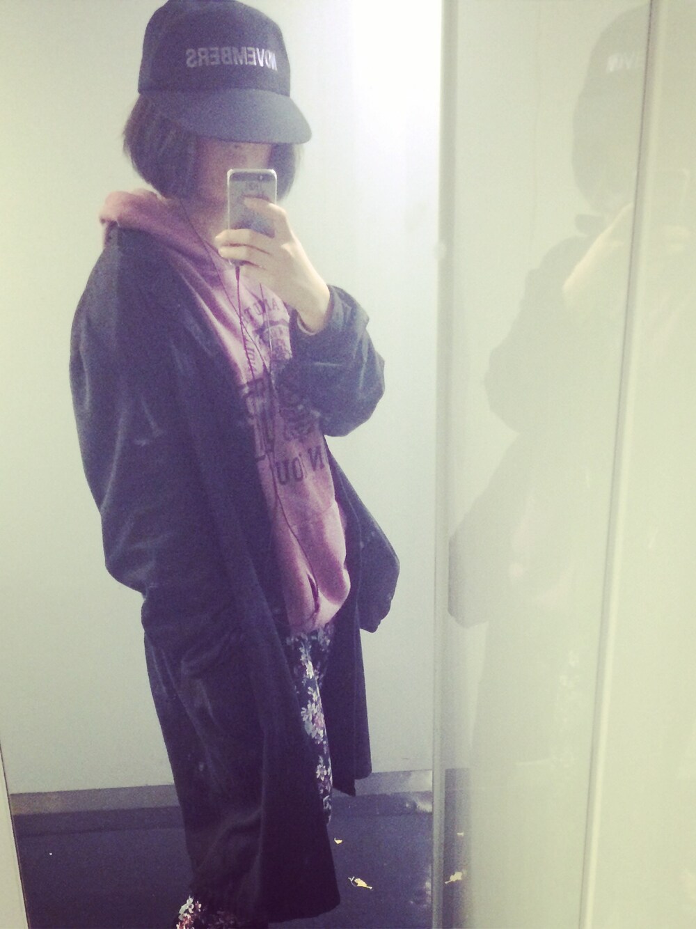 「LAD MUSICIAN、THE NOVEMBERS、earth music&ecology」｜「LAD MUSICIANのアイテム（キャップ、ブラック系）」を使った、きゅうさん（レディース・163cm）の秋コーディネートの1枚目の写真