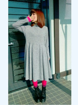 「赤タイツ」｜「アイテム（アクセサリー）」を使った、怜*美。さん（レディース・154cm）の冬コーディネート