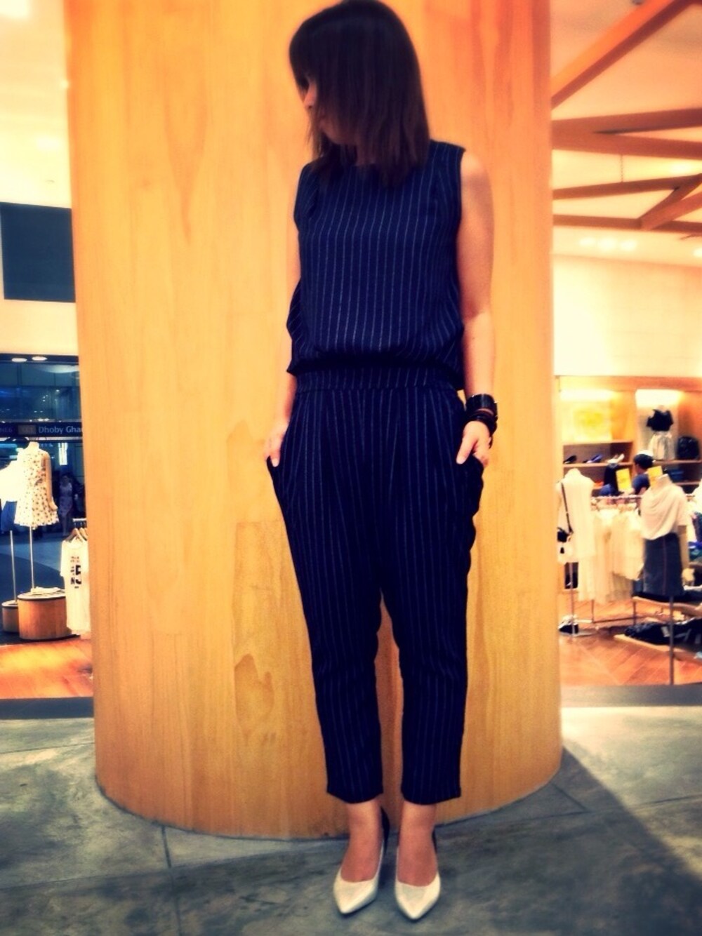 「lowrysfarmsg、vertical design」｜「LOWRYS FARMのアイテム（セットアップ、ブラック系）」を使った、yocchan..さん（レディース・162cm）の秋コーディネートの1枚目の写真