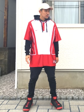 「NIKE SPORTSWEAR（ナイキスポーツウェアー）のアイテム（その他パンツ、ブラック系）」を使った、りゅういち先生さん（メンズ・178cm）の秋コーディネート