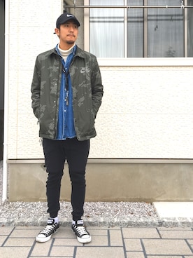 「NIKE SPORTSWEAR（ナイキスポーツウェアー）のアイテム（その他パンツ、ブラック系）」を使った、りゅういち先生さん（メンズ・178cm）の秋コーディネート