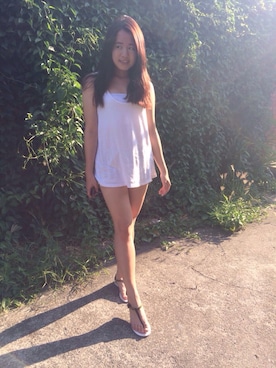 「アイテム（ビーチサンダル）」を使った、Amy Shihさん（レディース・157cm・10代）の夏コーディネート