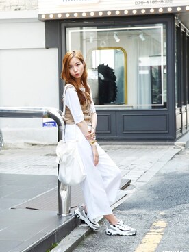 「Guess（ゲス）のアイテム（その他トップス）」を使った、YOON JI WONさん（レディース・164cm）の夏コーディネート