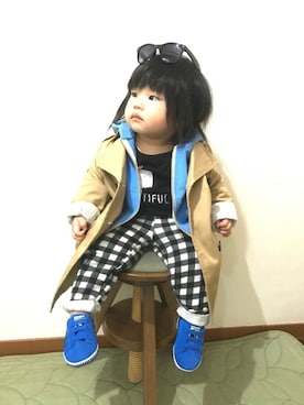 「BRANSHES（ブランシェス）のアイテム（トレンチコート）」を使った、suuu3さん（キッズ・70cm）の秋コーディネート