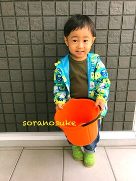 「BIT'Z（ビッツ）のアイテム（トップス）」を使った、☁︎•ꇵ͒•`s☺︎+sa*॰¨̮さん（キッズ・80cm）の秋コーディネート