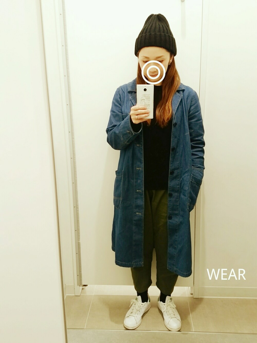 「スタンスミス、アディダス、wcloset、ニコアンド、テーパードパンツ、WEGO、スニーカーコーデ、デニムジャケット、ロングジャケット、GU」｜「WEGOのWEGO/太リブニットキャップ（ニットキャップ/ビーニー、ブラック系）」を使った、siii.Hさん（レディース・156cm）の冬コーディネートの1枚目の写真