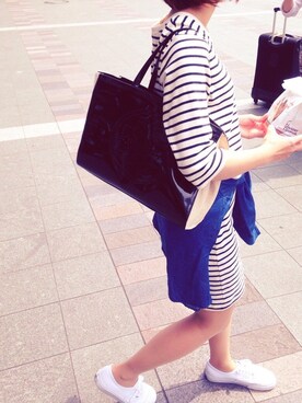 「VANS（スニーカー、ホワイト系）」を使った、しおりやまさん（レディース・162cm）の夏コーディネート