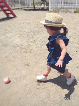 「abcd（ナシ）のアイテム（ハット、ベージュ系）」を使った、しづくさん（キッズ・80cm）の夏コーディネート