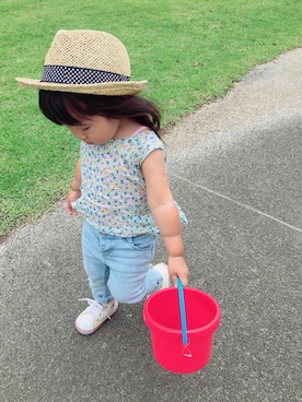 「abcd（ナシ）のアイテム（ハット、ベージュ系）」を使った、しづくさん（キッズ・80cm）の夏コーディネート