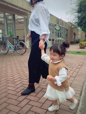 「Birthday（バースデイ）のアイテム（シャツ/ブラウス、ホワイト系）」を使った、しづくさん（キッズ・80cm）の秋コーディネート