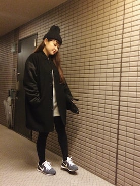 「アイテム（ニットキャップ/ビーニー、ブルー系）」を使った、Hitomi Kitadaさん（レディース・161cm）の冬コーディネート
