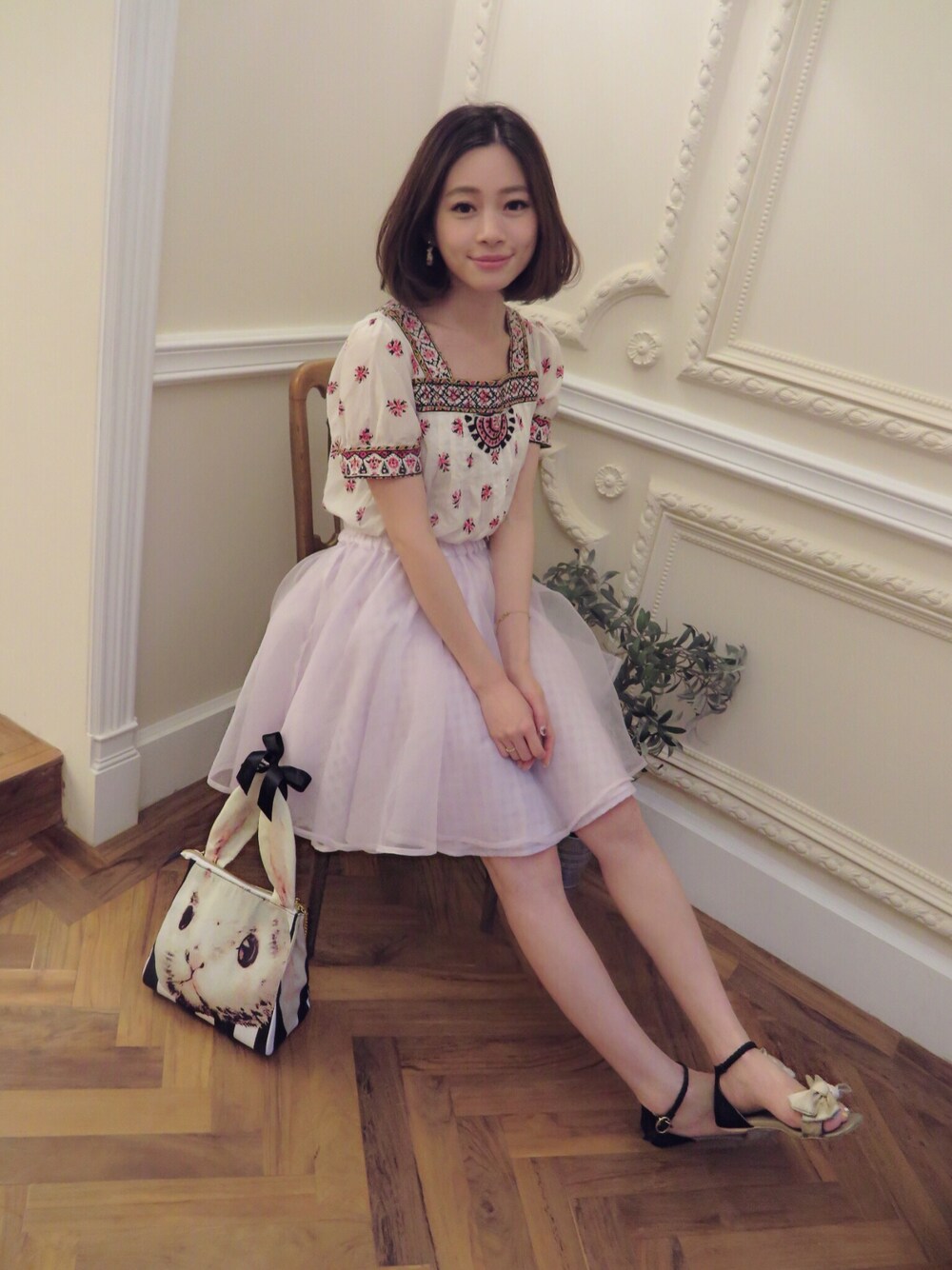 「AHCAHCUM.muchacha(AHCAHCUM.muchacha)、Lily Brown、browny、fancy、Japan、Taiwan、skirt、sandal」｜「BROWNYのアイテム（スカート、パープル系）」を使った、Taylor Maさん（レディース・163cm）の春コーディネートの1枚目の写真