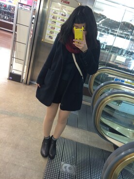 「THE EMPORIUM（ジエンポリアム）のアイテム（チェスターコート、ブラック系）」を使った、ゆりんちょさん（レディース・160cm）の春コーディネート