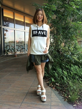 「アイテム（チューブトップ、ブルー系）」を使った、INGNI（イング）さん（レディース・151cm）の春コーディネート