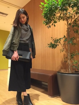 「ガウチョパンツ」｜「アイテム（MA-1）」を使った、INGNI（イング）さん（レディース・157cm）の秋コーディネート