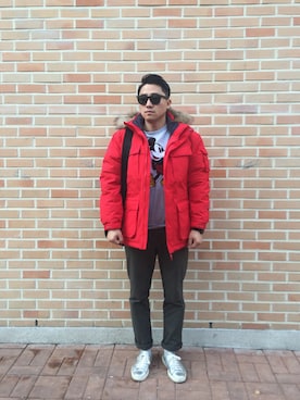 「アイテム（ダウンジャケット/コート、レッド系）」を使った、AMON_movementさん（メンズ・174cm）の冬コーディネート
