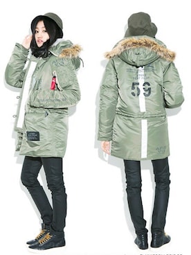 「black」｜AMON_movementさん（レディース・173cm）の冬コーディネート