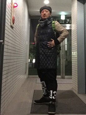 「soe（ソーイ）のアイテム（帽子）」を使った、MatsuuraSusumuさん（メンズ・167cm）の冬コーディネート