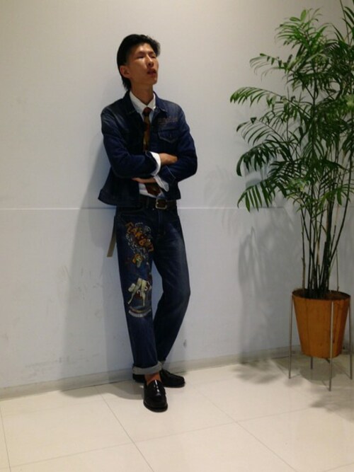 SASAMURA使用「AVIREX（AVIREX(アヴィレックス）　「TYPE BLUE（タイプブルー）」　サージャント【CHUCK】 レギュラーフィット　「FLACK BAIT」）」的時尚穿搭