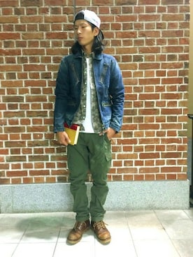 「TYPE BLUE（タイプブルー）のアイテム（デニムジャケット）」を使った、SASAMURAさん（メンズ・175cm）の秋コーディネート