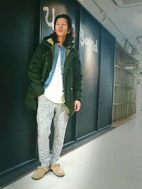 「SCOTCH & SODA（スコッチ アンド ソーダ）のアイテム（パンツ）」を使った、SASAMURAさん（メンズ・175cm）の秋コーディネート
