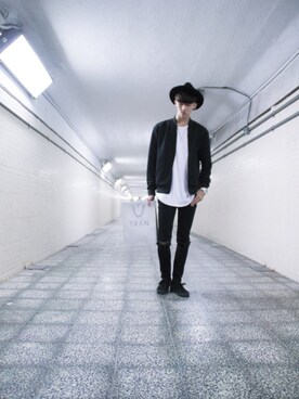 「TRAN泉（トラン）のアイテム」を使った、藍振維さん（メンズ・183cm）の春コーディネート