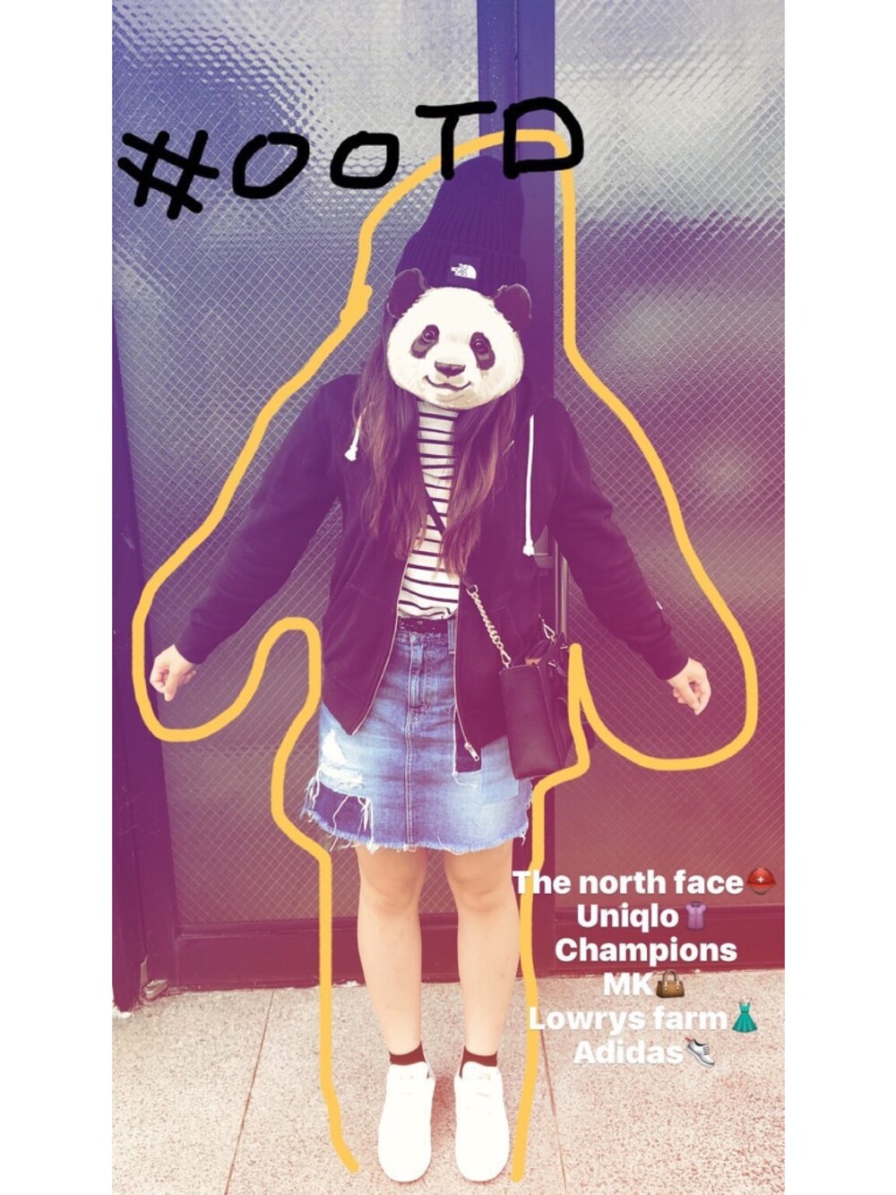 「秋のコーデ、スニーカー、Champion、adidas、adidas originals、stan smith、LOWRYS FARM、UNIQLO、THE NORTH FACE、girl」｜「THE NORTH FACEのザ・ノース・フェイス　ロゴニットキャップ　/　カプッチョリッド３（ニットキャップ/ビーニー、ブラック系）」を使った、Hsüanさん（レディース・158cm）の秋コーディネートの1枚目の写真