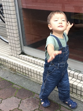 「息子」｜「アイテム（オールインワン・サロペット）」を使った、akkkyiiさん（キッズ・90cm）の秋コーディネート