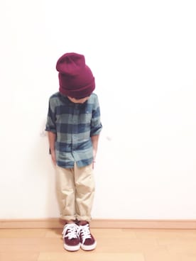 「カーキ×ベージュ」｜「アイテム（パンツ）」を使った、hiina さん（キッズ・100cm）の夏コーディネート