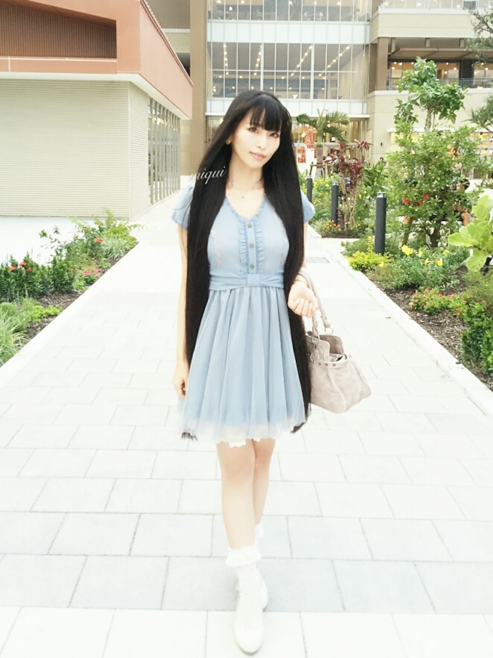 「axes femme、axes、axesfemme、ドラフトAXE、ワンピース、シフォン、リボン、ブルーグレー、ロマンチック、フェミニン」｜「axes femmeのアイテム（ワンピース、ブルー系）」を使った、みくいさん（レディース・164cm）の夏コーディネートの1枚目の写真