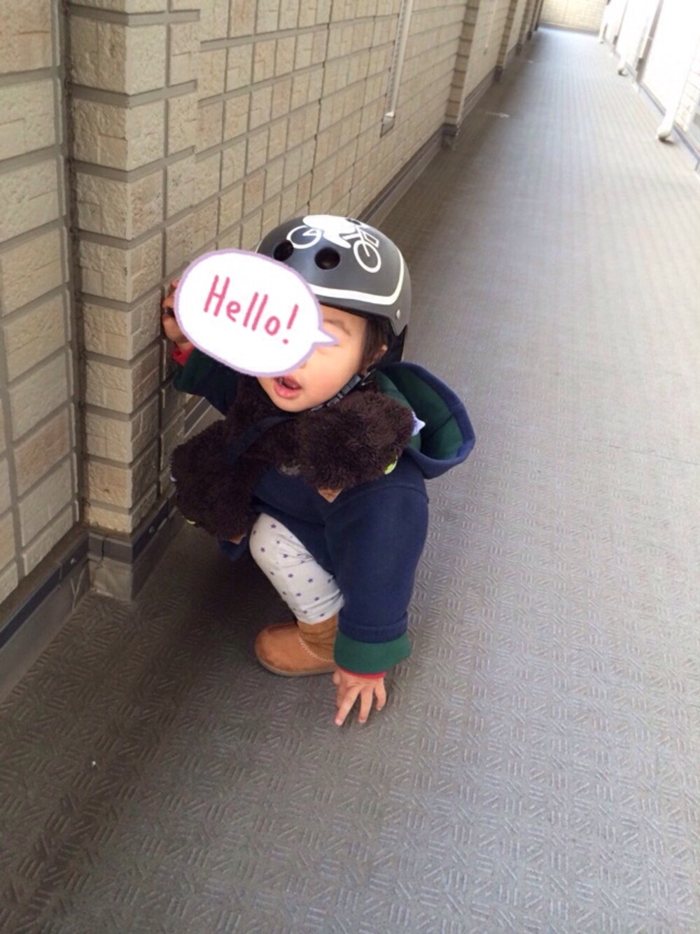 「マフラーぐるぐる、bikke、kids、フリマ、UNIQLO、ダッフルコート、西松屋、ブーツ、ムートンブーツ」｜「UNIQLOのアイテム（ダッフルコート、ブルー系）」を使った、hacchanさん（キッズ・80cm）の秋コーディネートの1枚目の写真