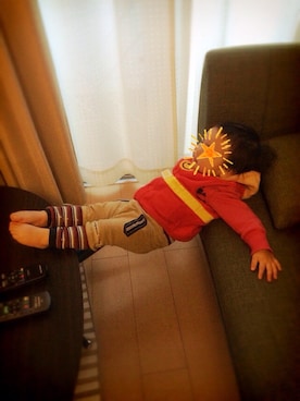 「アイテム（ベスト、レッド系）」を使った、hacchanさん（キッズ・90cm）の冬コーディネート