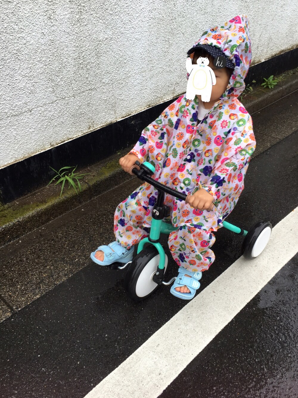 「レインポンチョ、パンチョ、三輪車、すっく」｜「Sassyのアイテム（レインコート/ポンチョ、その他）」を使った、hacchanさん（キッズ・90cm）の夏コーディネートの1枚目の写真