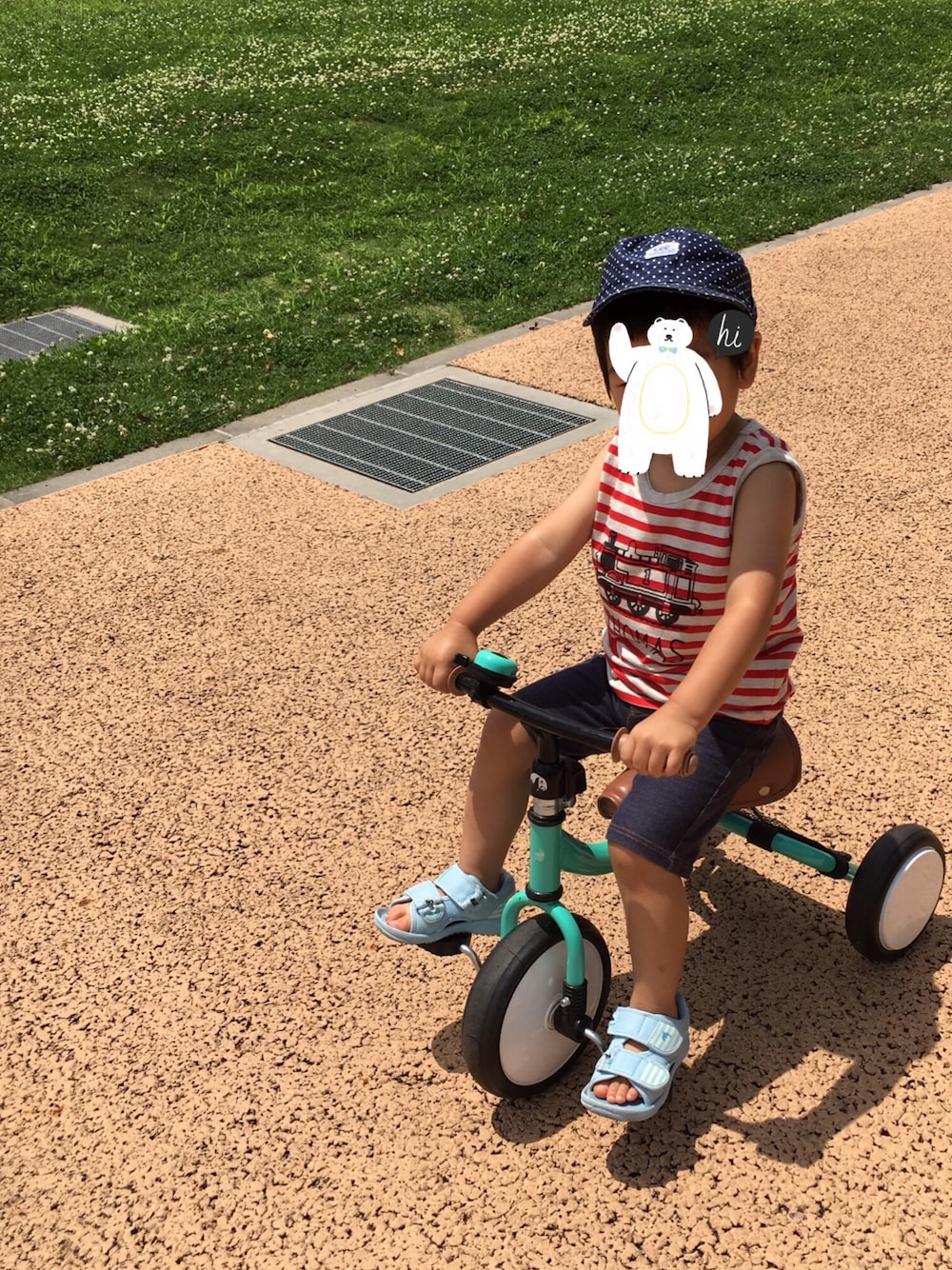 「夏コーデ、キッズコーデ、休日スタイル、男の子、トーマス、ptite main、タンクトップ、三輪車、公園、ボーダー」｜「Leeのアイテム（キャップ、ブルー系）」を使った、hacchanさん（キッズ・90cm）の夏コーディネートの1枚目の写真