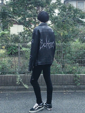 「ペイント」｜「アイテム（ライダースジャケット）」を使った、aomushiさん（メンズ・180cm）の秋コーディネート