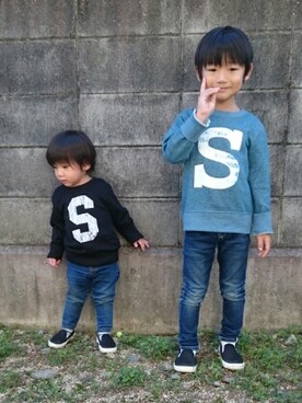 「きょうだいコーデ」｜「アイテム（スウェット）」を使った、SS brothersさん（キッズ・90cm）の秋コーディネート