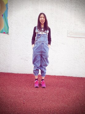 「BLUE WAY（ブルーウェイ）のアイテム（オールインワン・サロペット）」を使った、Cindy Kaoさん（レディース・164cm）の春コーディネート