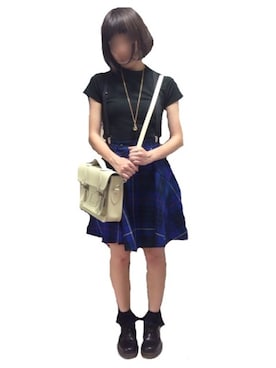 「サッチェルバッグ」｜「アイテム（アクセサリー）」を使った、monneさん（レディース・159cm）の夏コーディネート