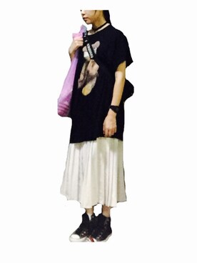 「ゆったりシルエット」｜「アイテム（アクセサリー）」を使った、monneさん（レディース・159cm）の秋コーディネート