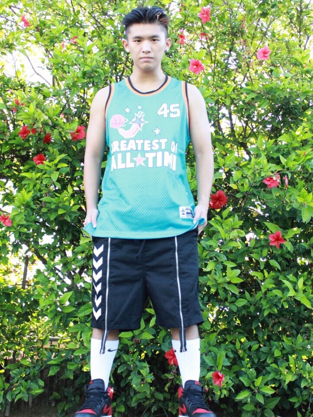 「AIR JORDAN、Jumper、jumper45」｜「JumperのJUMPER 96s G.O.A.T. JERSEY - GREEN（ジャージ、グリーン系）」を使った、DengZさん（メンズ・170cm）の秋コーディネートの1枚目の写真