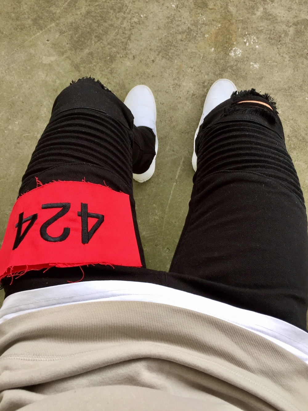 「424、424fairfax、H&M、VANS」｜「VANSの【VANS/バンズ】CLASSIC SLIP-ON/クラシック　スリッポン（スリッポン、ホワイト系）」を使った、Yuta Shimadaさん（メンズ・167cm）の秋コーディネートの1枚目の写真