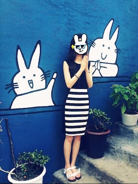 「travel」｜「アイテム（タンクトップ）」を使った、KimHyeri(김혜리)さん（レディース・172cm）の夏コーディネート