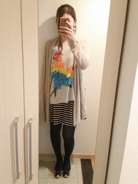 「E hyphen world gallery（イーハイフンワールドギャラリー）のアイテム（カーディガン/ボレロ、ベージュ系）」を使った、AYAKO☺さん（レディース・167cm）の秋コーディネート